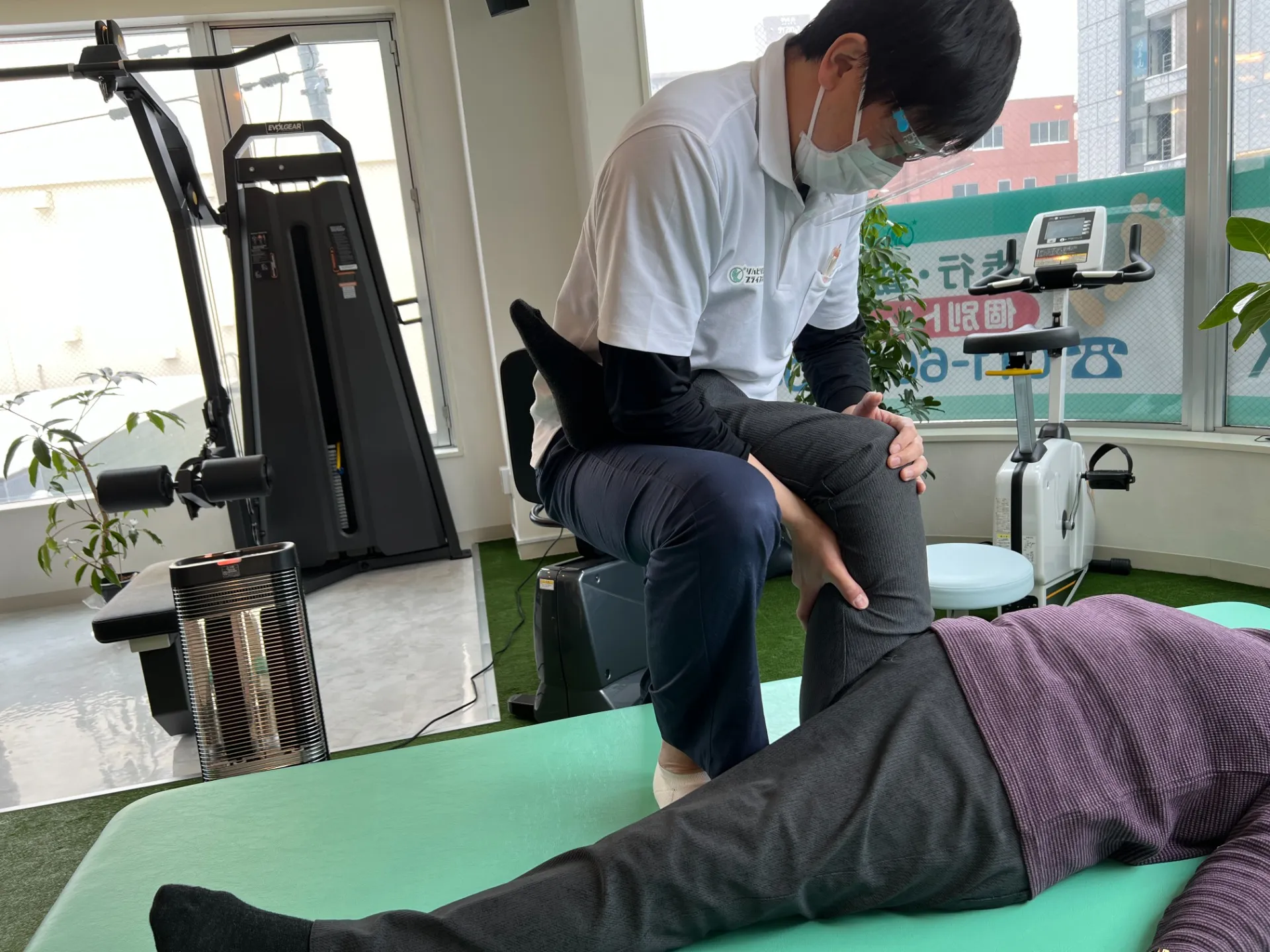 変形性関節症の危険因子は何ですか?